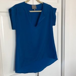 Shortsleeved blouse